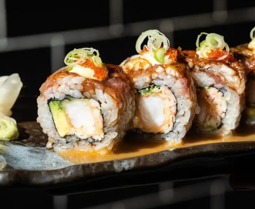 CENA ROMANTICA EN RESTAURANTE CON HOMENAJE AL ROCK Y HERENCIA JAPONESA - SEÑORA TANAKA - Imagen 2
