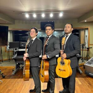Serenata con Trío Romántico en Monterrey
