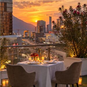 Cena romántica en terraza condominios en Metropolitan